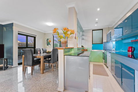 Villa De Marseilles - Melbourne - Tourism TAS 2