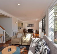 Villa Executive 2br Quattro Resort Condo located within Cypress Lakes Resort nothing is more central - Hobart Tourism