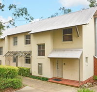 Villa Executive 2br Rose Resort Condo located within Cypress Lakes Resort nothing is more central - Hobart Tourism
