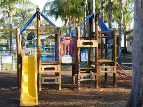 Villa Holiday Park - Hobart Tourism 1