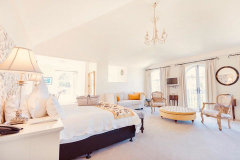 Villa Howden - Hobart Tourism 0