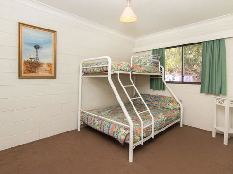 Villa Manyana 16 - Hobart Tourism 2