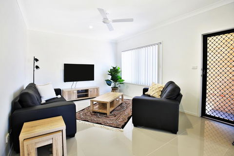 Villa Mare @ Culburra - 4 Mins To Beach - Hobart Tourism 0