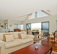 Villa Mer - stylish waterfront accommodation - Hobart Tourism