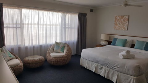 Villa Riviera On River Front - Tourism TAS 2
