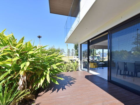 Villa Sorrento Waterside At Trinity Point - Tourism TAS 2