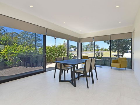 Villa Sorrento Waterside At Trinity Point - Tourism TAS 1