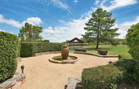 Vineyard Cottages - Tourism TAS 1