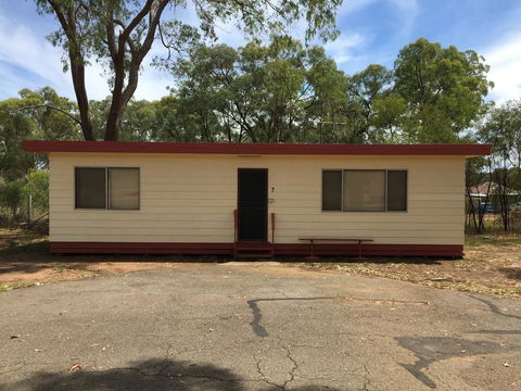 Wagon Wheel Motel & Units - Hobart Tourism 1
