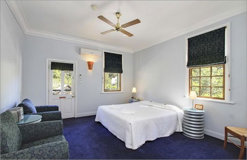 Walhalla's Star Hotel - Hobart Tourism 3