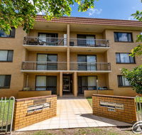 Walk to Surf Beach Club and Shops - Sands Court Boyd St Woorim - Hobart Tourism