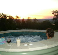 Wallaby Ridge Retreat - Hobart Tourism