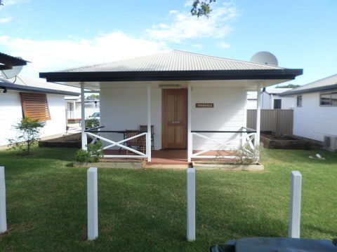 Warrego Hotel Motel Cunnamulla - Hobart Tourism 0
