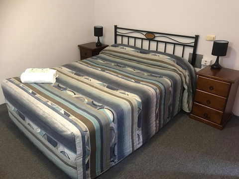 Warrina Motor Inn - Tourism TAS 1