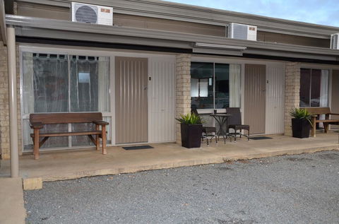 Warwick Motor Inn - Tourism TAS 2