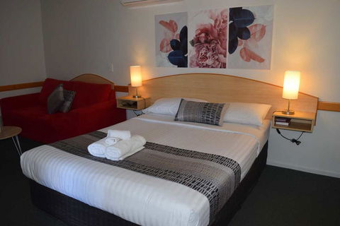 Warwick Vines Motel - Tourism TAS 0