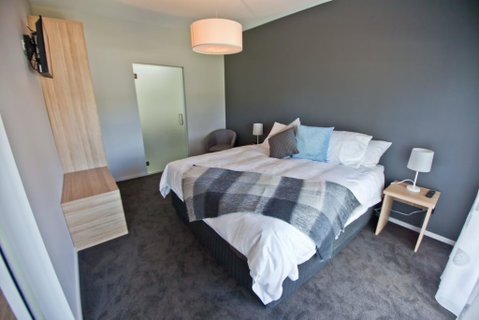 Waterfront Apartments - Tourism TAS 3