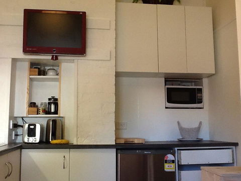 Redruth Cottage - Hobart Tourism 15