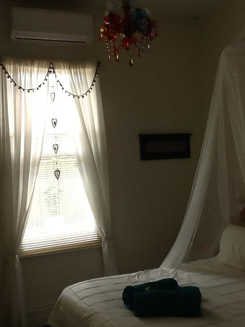 Redruth Cottage - Hobart Tourism 13