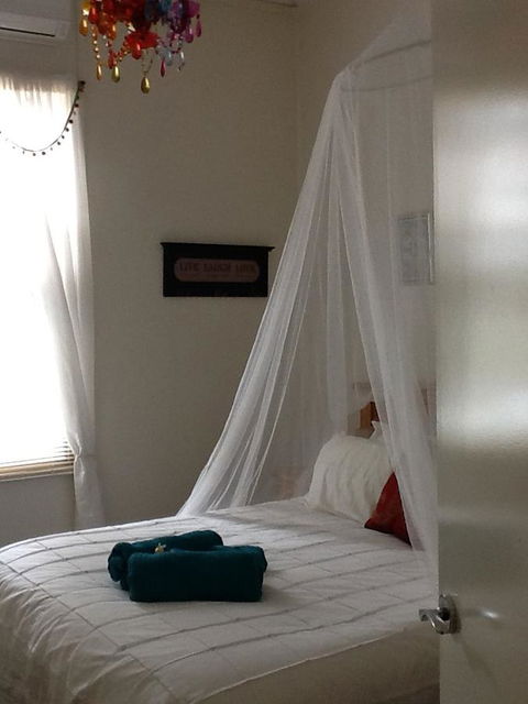 Redruth Cottage - Hobart Tourism 12