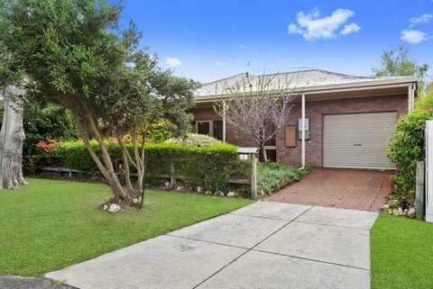 The Perfect Zone- SLEEPS 12 - Tourism TAS 3