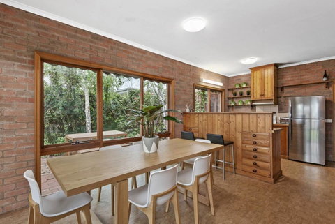 The Perfect Zone- SLEEPS 12 - Tourism TAS 18