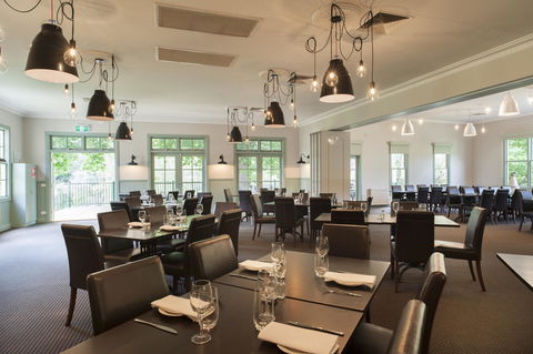 Oscar\'s On The Yarra - Tourism TAS 17