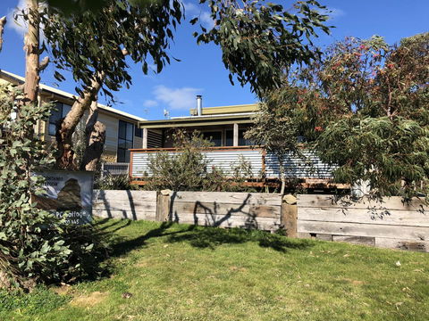 The PC Cottage - Hobart Tourism 8