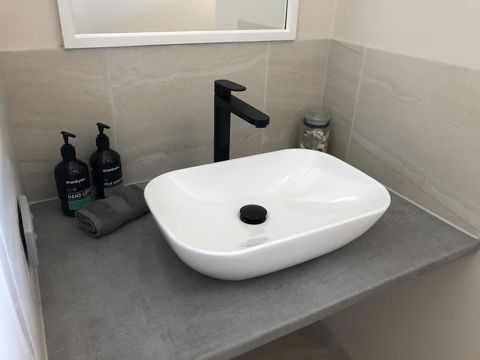 The PC Cottage - Hobart Tourism 11