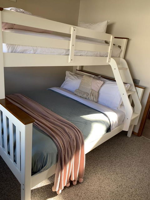 The PC Cottage - Hobart Tourism 3