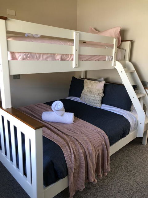 The PC Cottage - Hobart Tourism 13