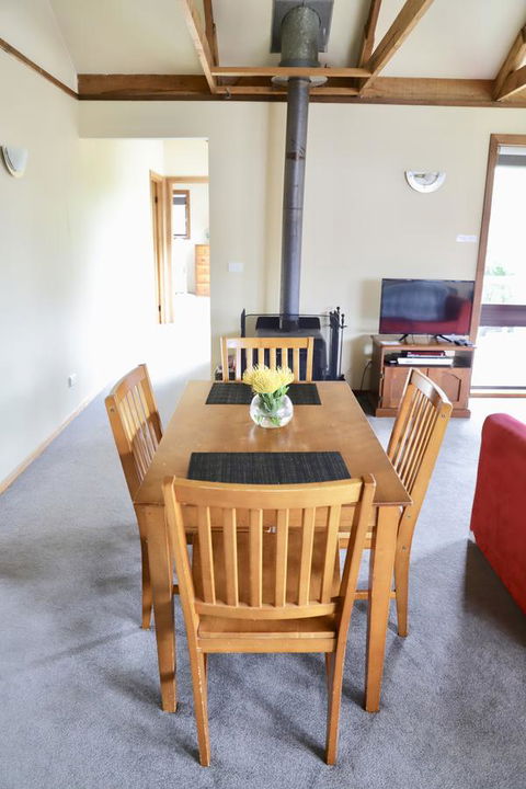 Red Ceder Cottage - Great Ocean Road - Port Campbell - Hobart Tourism 15