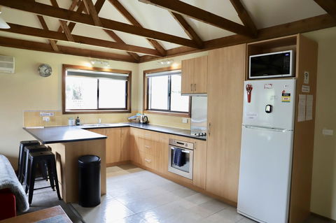 Red Ceder Cottage - Great Ocean Road - Port Campbell - Hobart Tourism 11