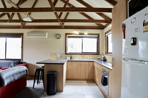 Red Ceder Cottage - Great Ocean Road - Port Campbell - Hobart Tourism 14