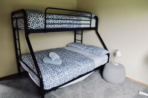 Red Ceder Cottage - Great Ocean Road - Port Campbell - Hobart Tourism 6