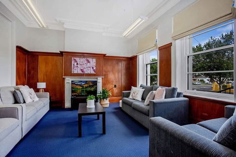 Plummers Mill - Central Townhouse - Hobart Tourism 1