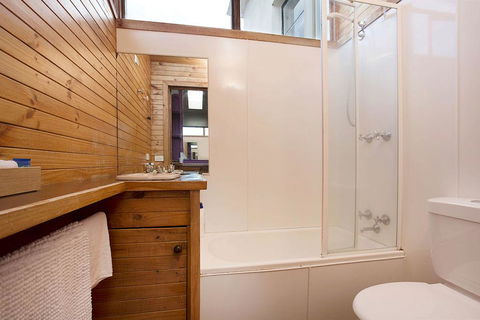 Plummers Mill - Central Townhouse - Hobart Tourism 5