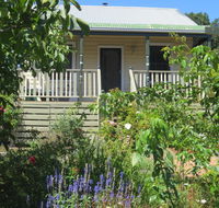 Walnut Cottage via Leongatha - Hobart Tourism