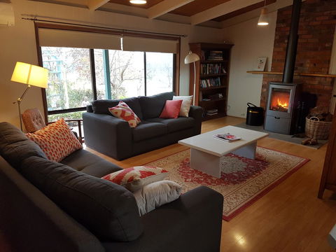 Wahroonga - Hobart Tourism 0