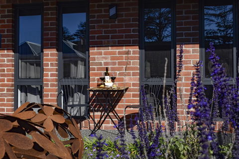 Daylesford Art Motel - Hobart Tourism 21