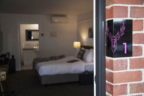 Daylesford Art Motel - Hobart Tourism 8