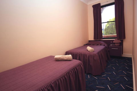 Mitchell River Tavern - Hobart Tourism 26