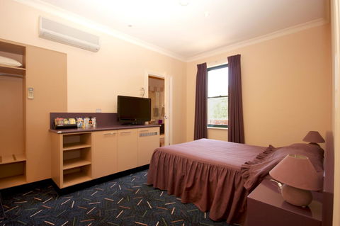 Mitchell River Tavern - Hobart Tourism 33