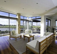 19 Glen Eagles Close - Hobart Tourism