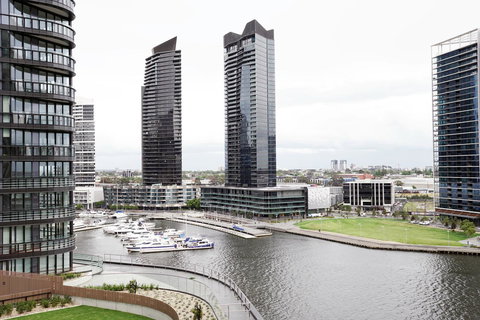 Auzzie Apartments Docklands, Melbourne - Hobart Tourism 19