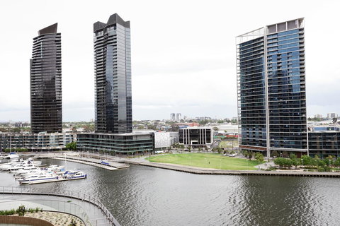 Auzzie Apartments Docklands, Melbourne - Hobart Tourism 17