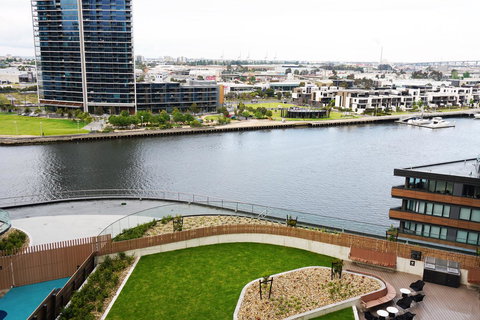 Auzzie Apartments Docklands, Melbourne - Hobart Tourism 10
