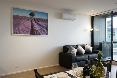 Auzzie Apartments Docklands, Melbourne - Hobart Tourism 38