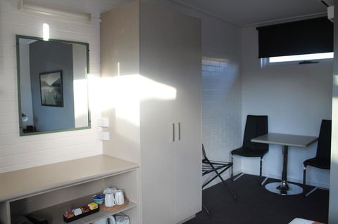 Rochester Motel - Hobart Tourism 19