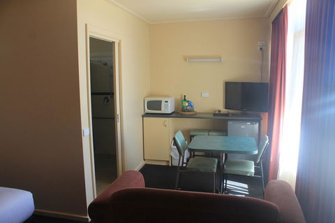 Rochester Motel - Hobart Tourism 4